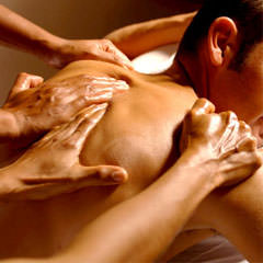 4 hands massage at Bangkok outcall massage